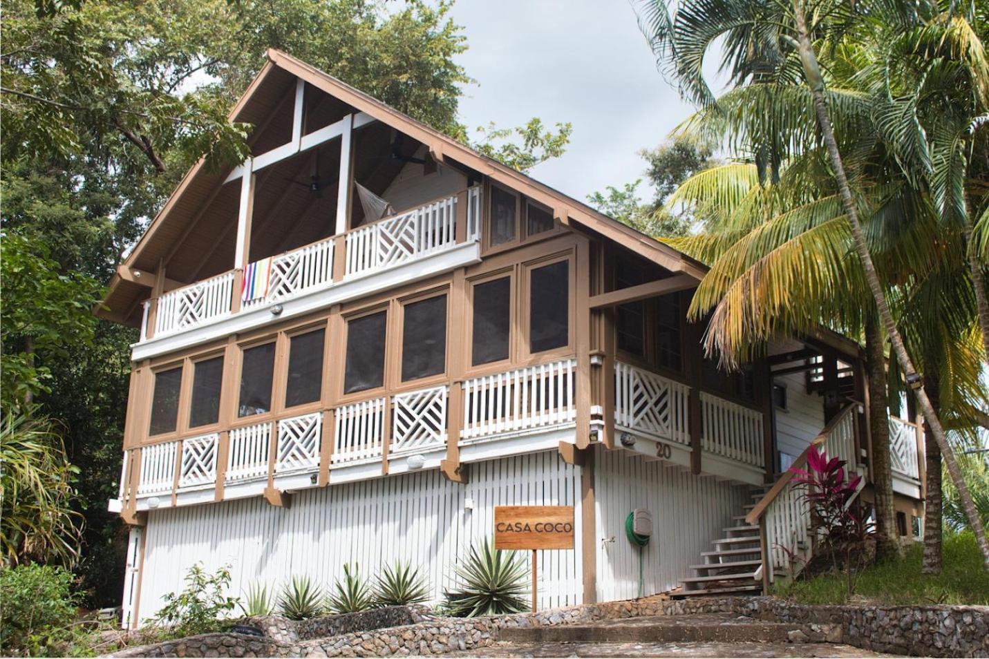 Luna Beach Luxury Boutique Beach Front Resort Jobs Bight Exterior photo